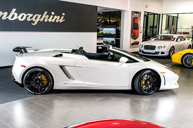 Lamborghini aventador 2010 Lamborghini aventador 2010
